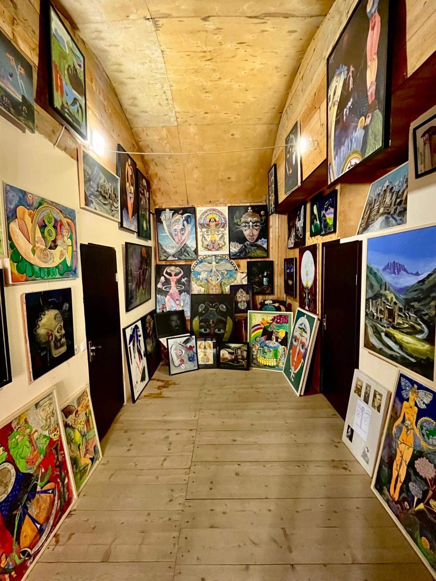 Gamarjoba Guest And Art House Hotel Ushguli Buitenkant foto