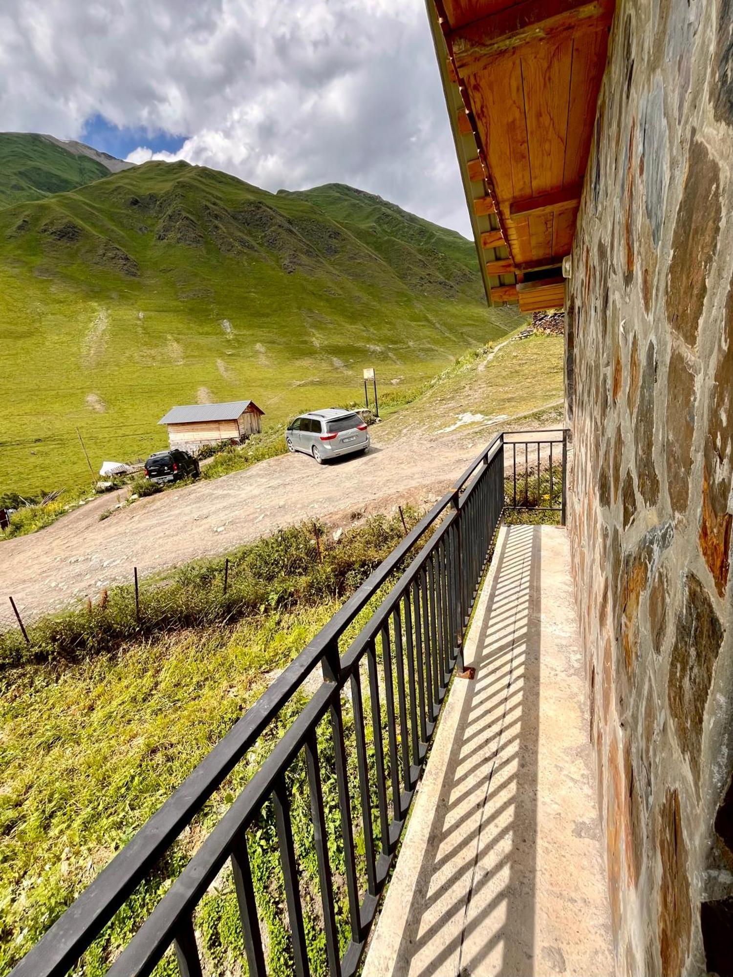 Gamarjoba Guest And Art House Hotel Ushguli Buitenkant foto